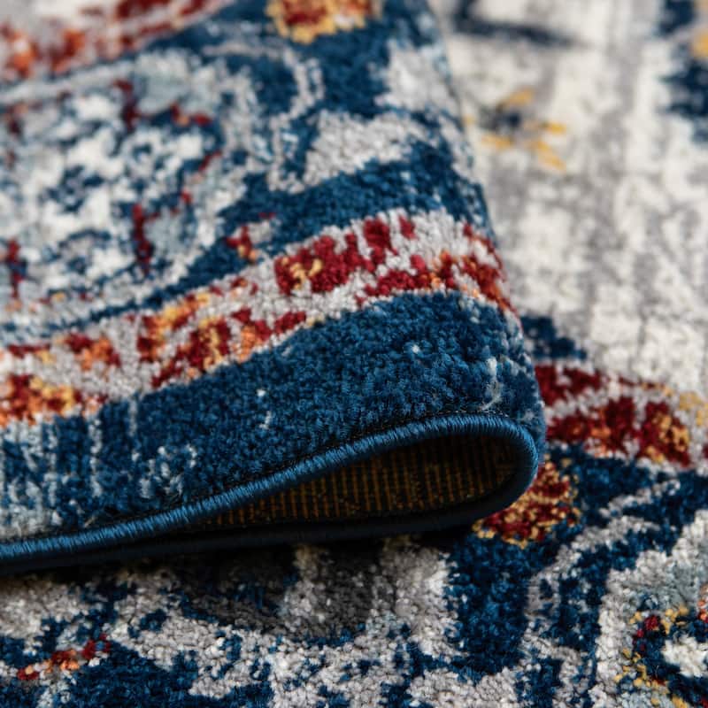 Alvia Xyryl Floral Area Rug