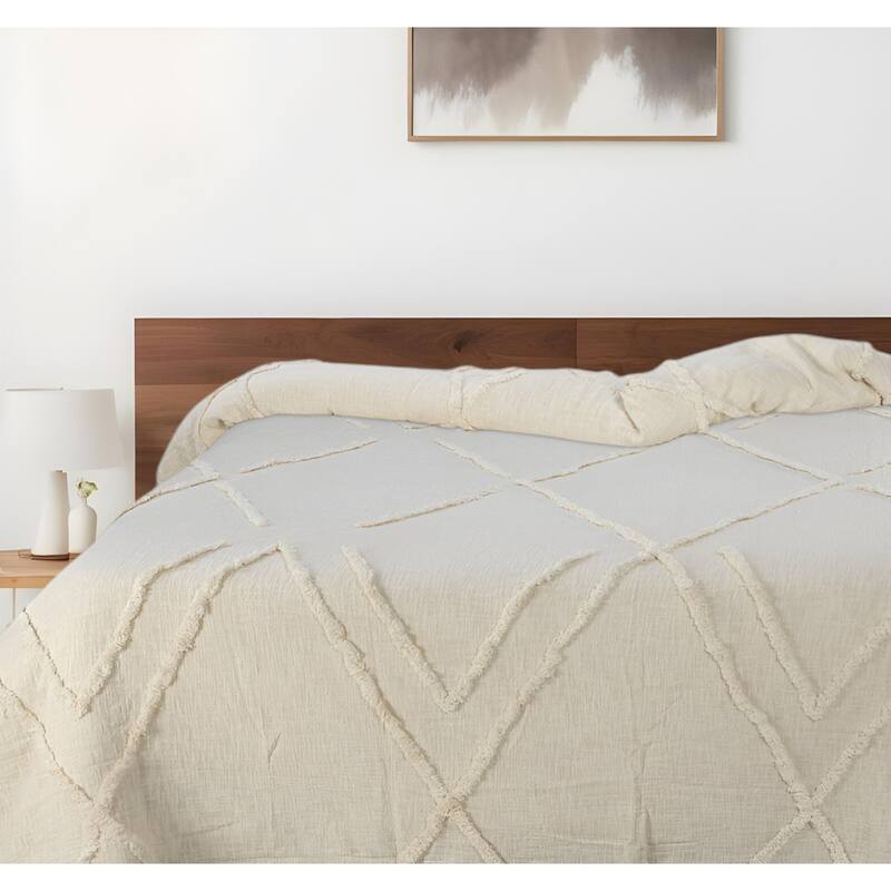 Ivory Geometric Queen Cotton Coverlet - Ivory - Queen