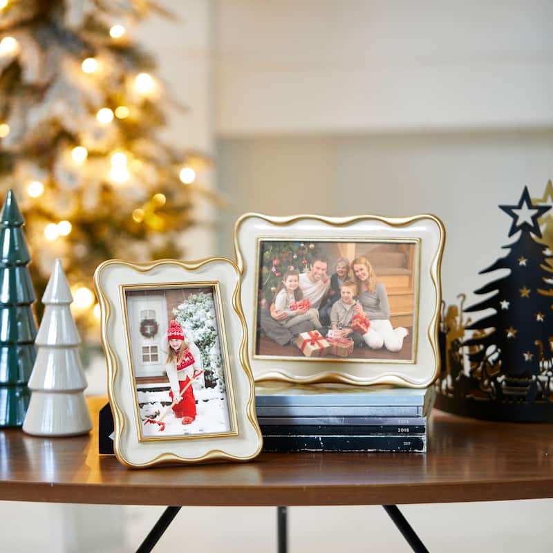 Glitzhome Set of 2 Vintage White Gold Wavy Resin 4x6 & 5x7 Tabletop or Wall Picture Frames