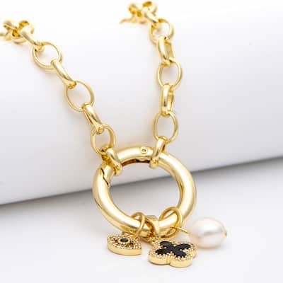 Polished Link Onyx Charm Necklace