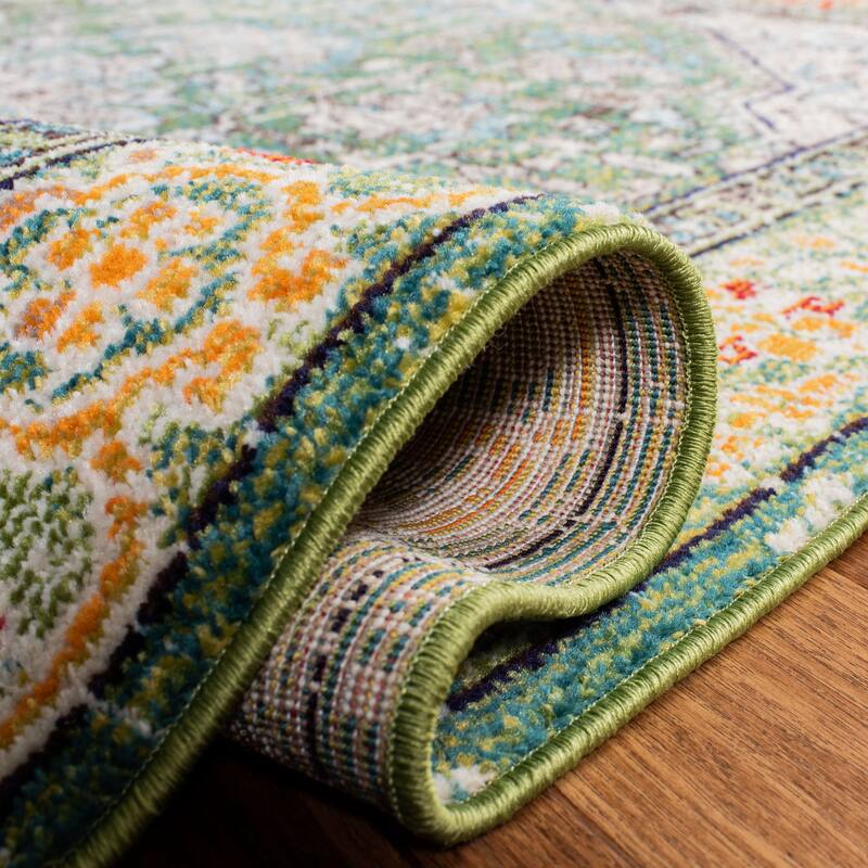 SAFAVIEH Madison Regelinde Oriental Distressed Rug
