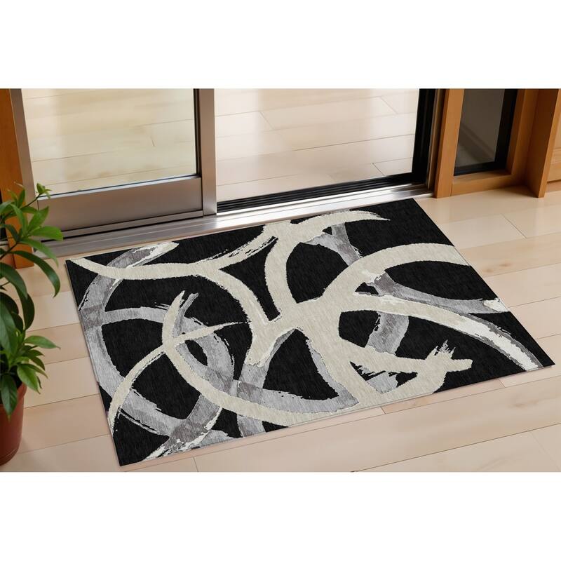 HomeRoots Abstract Transitional Rectangle Outdoor Rug - 3' x 5'