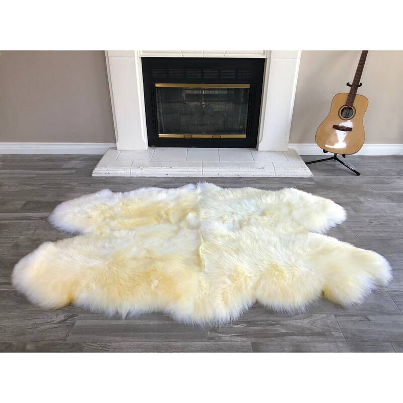 Dynasty Natural 4-Pelt Luxury Long Wool Sheepskin Shag Rug - 3'6" x 5'6"