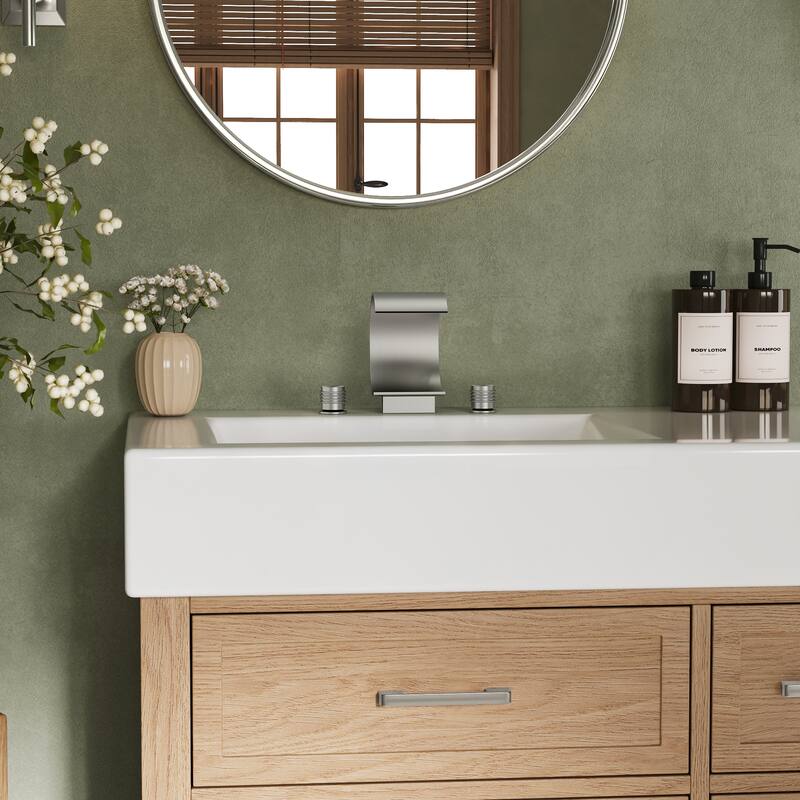 Widespread Bathroom Faucet 3 Hole, 2-handle Bathroom Sink Faucet with Drain Assembly