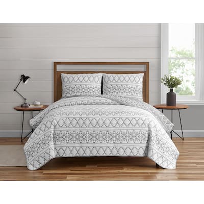 DESIGN STUDIO Kai Tribal Grey Soft Matelasse Jacquard Quilt Set