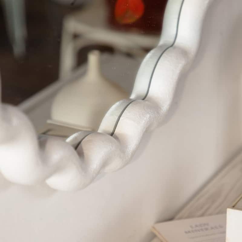 White Scalloped Round Wall Mirror - Wavy Frame Decor for Living Room, Bedroom, Bathroom