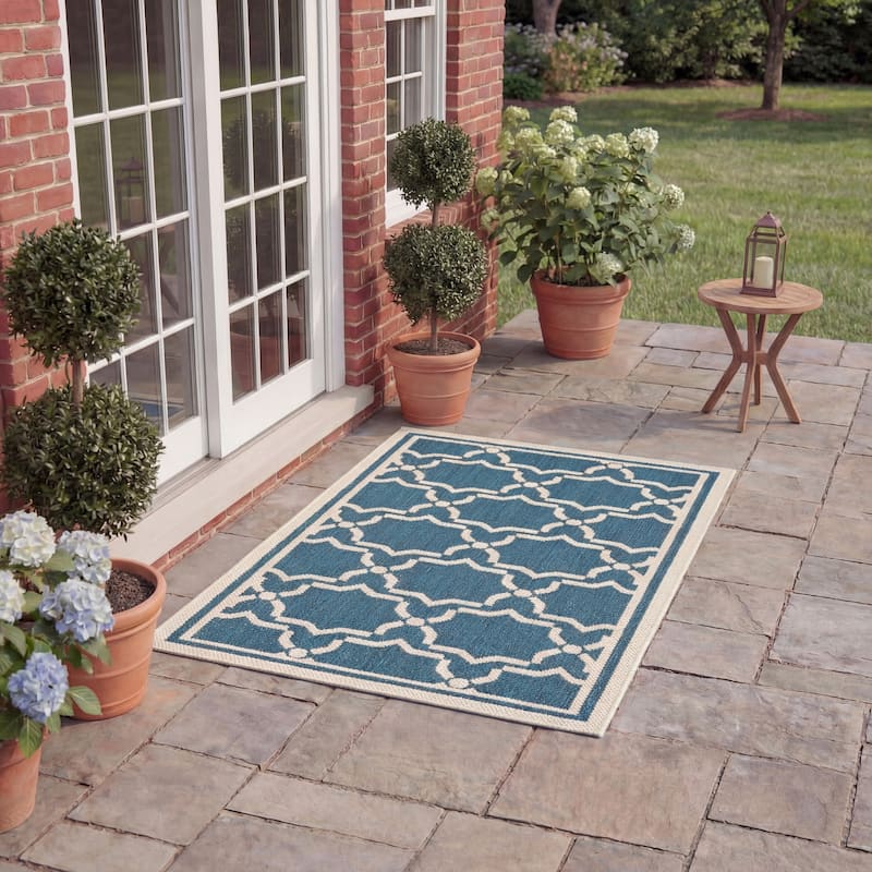 SAFAVIEH Courtyard Gulsin Indoor/ Outdoor Waterproof Patio Backyard Rug