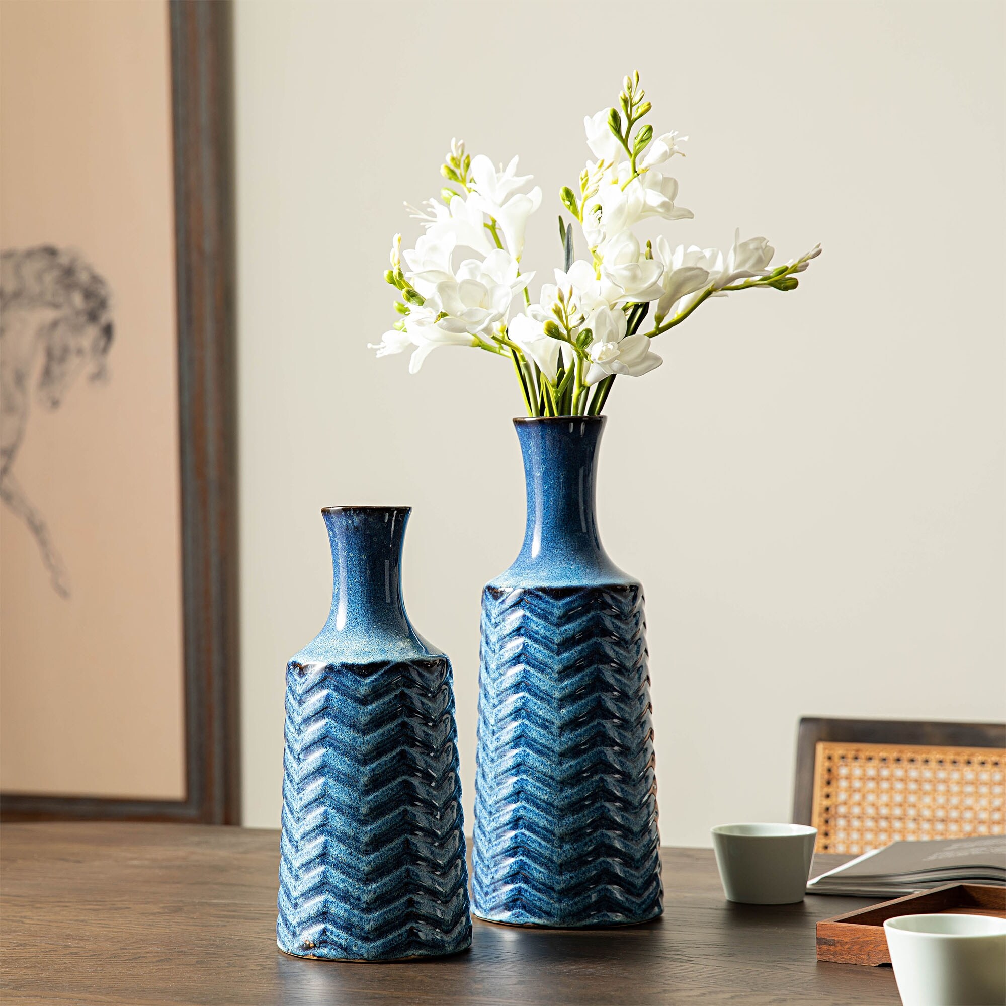 Glitzhome Set of 2 Brilliant Blue Ceramic Table Decorative Vases