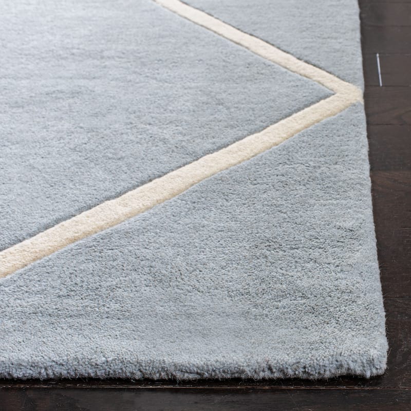 SAFAVIEH, Handmade Chatham Ezzelina Modern Moroccan Wool Rug - 2'3" x 5' - Grey/Ivory