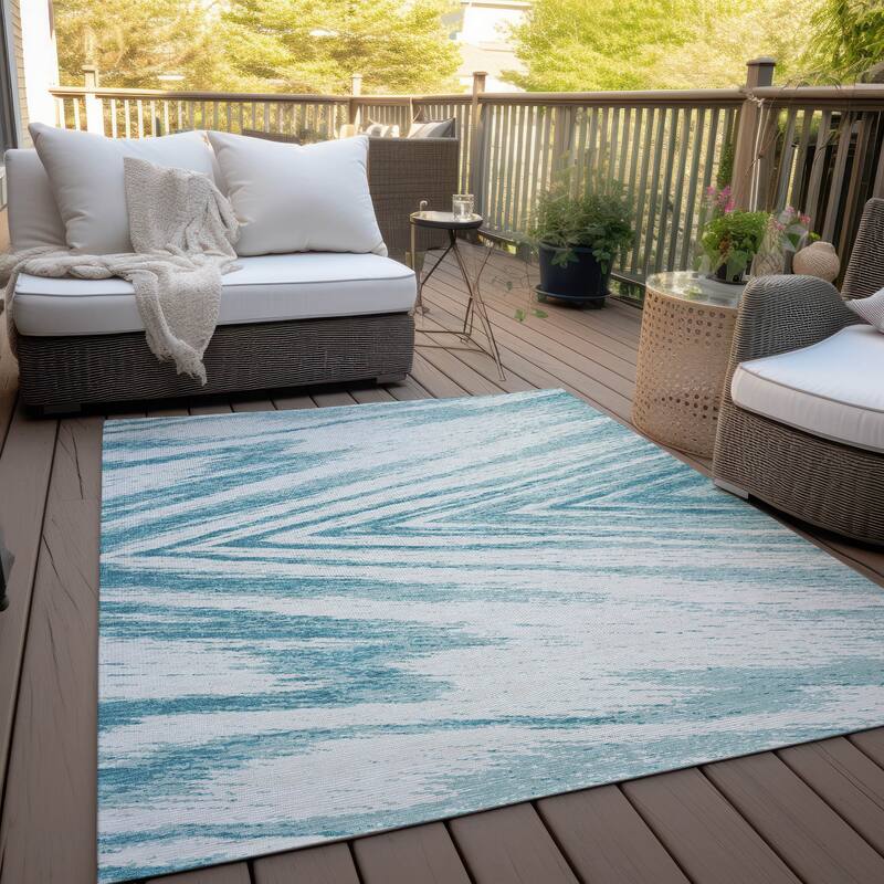 Machine Washable Indoor/ Outdoor Chantille Chevron Modern Rug