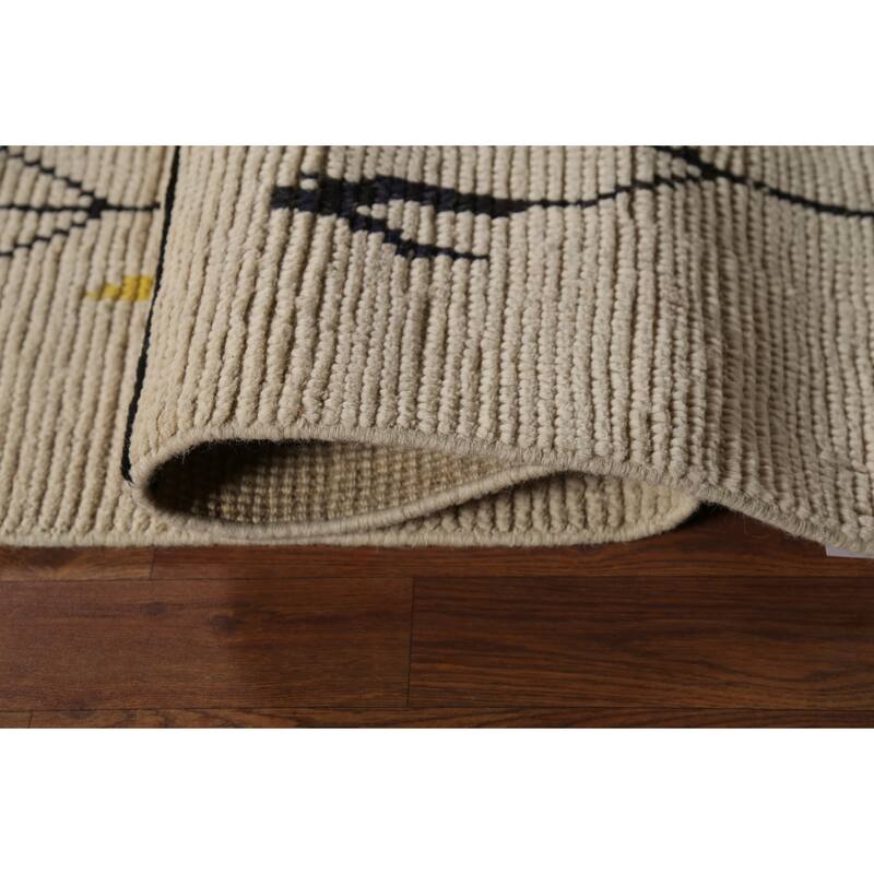 Beige / Ivory Moroccan Area Rug Hand-Knotted Wool Carpet - 6'0"x 9'7"