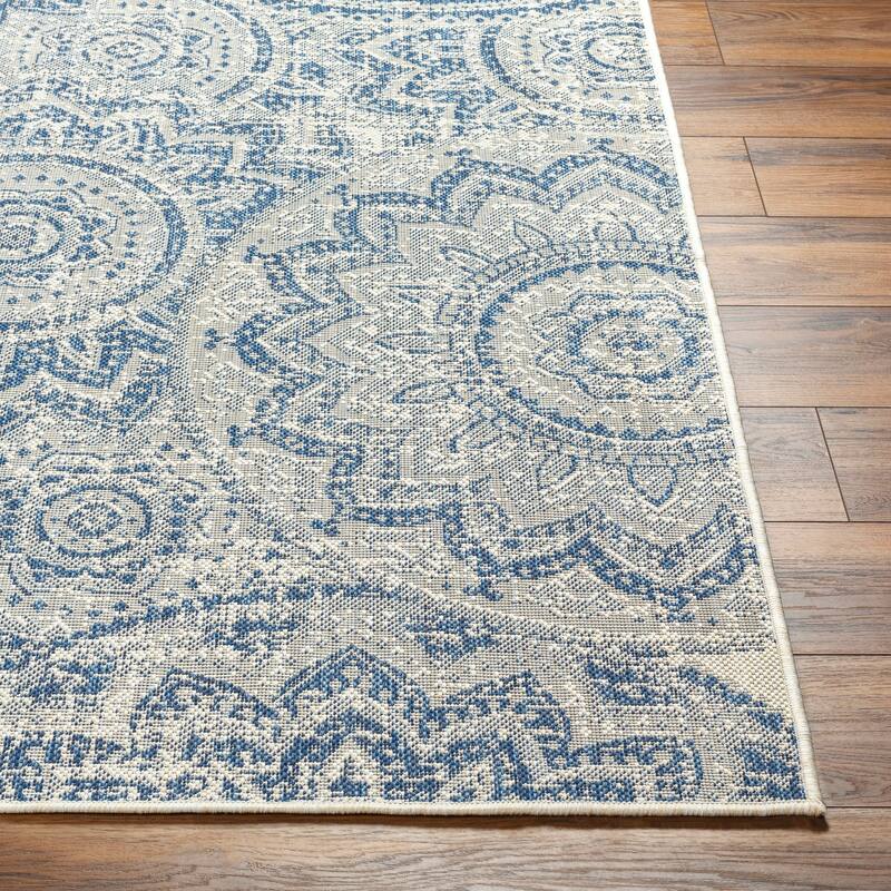 Livabliss Ravello Transitional Floral Indoor/ Outdoor Area Rug