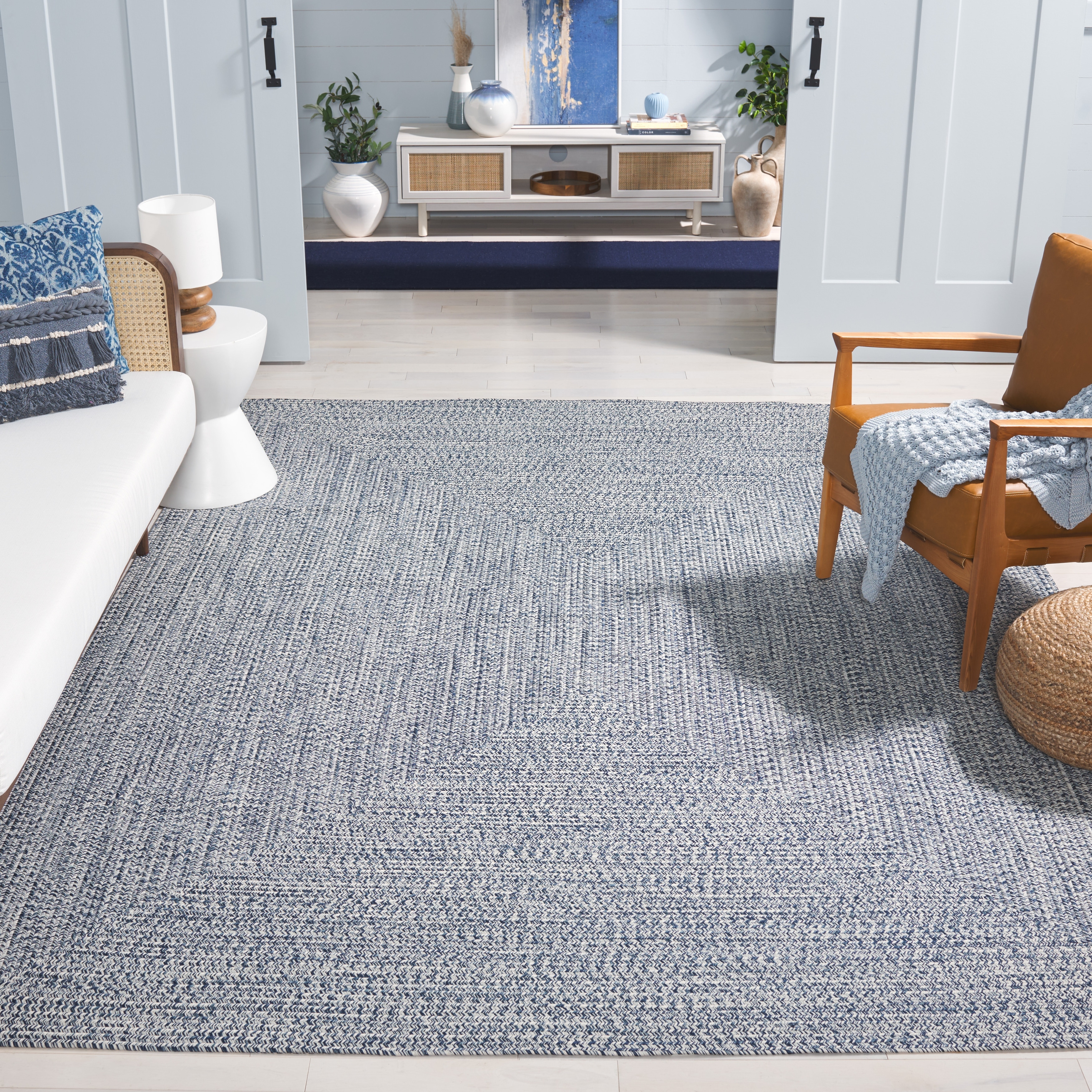 SAFAVIEH Handmade Braided Anthi Casual Rug