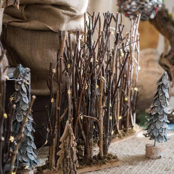 Shop Rusticreach Christmas Branch Fence Decoration Overstock
