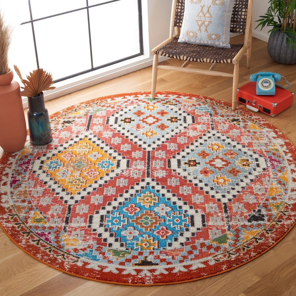 SAFAVIEH, Madison Hortensia Boho Diamond Distressed Rug