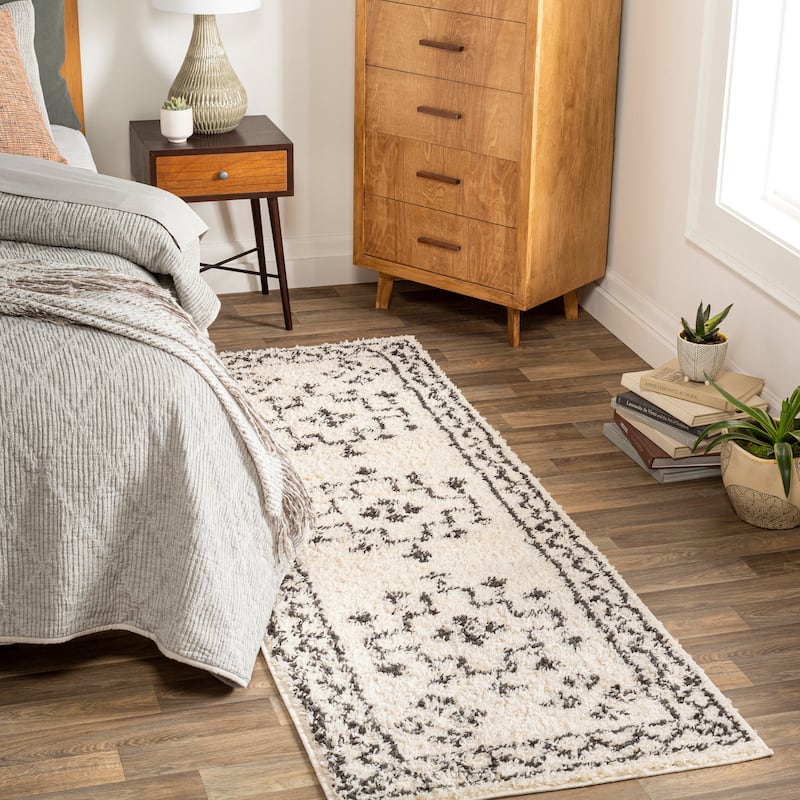 Artistic Weavers Carlini Boho Southwestern Plush Area Rug - 2'7" x 7'3" Runner - Cream/Grey