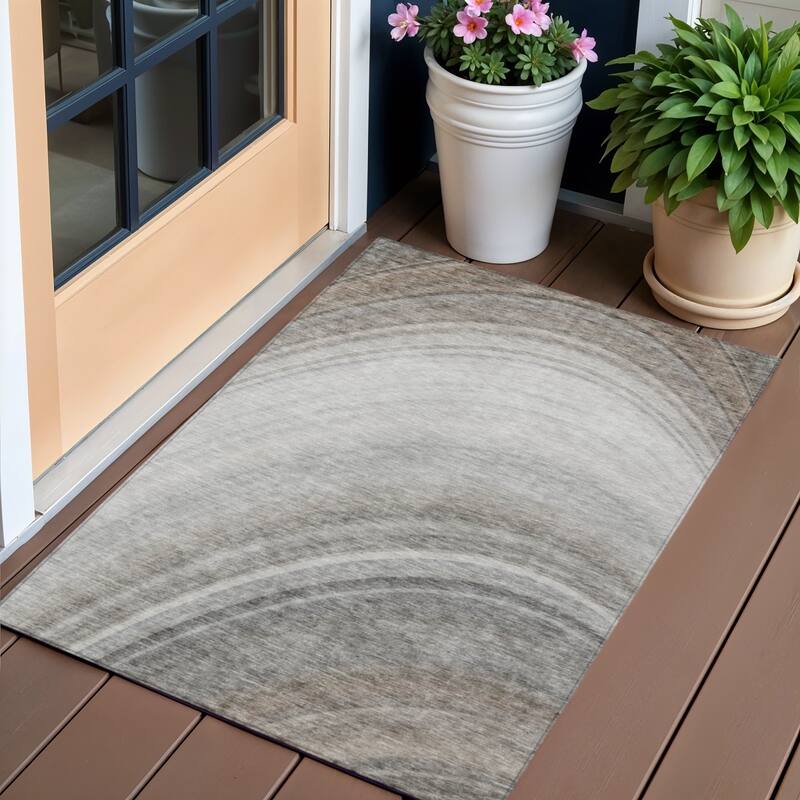 HomeRoots Abstract Transitional Rectangle Outdoor Rug - 3' x 5'
