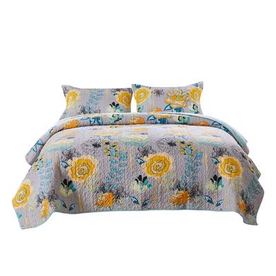 3 Piece King Size Fabric Quilt with Floral Pattern, Multicolor