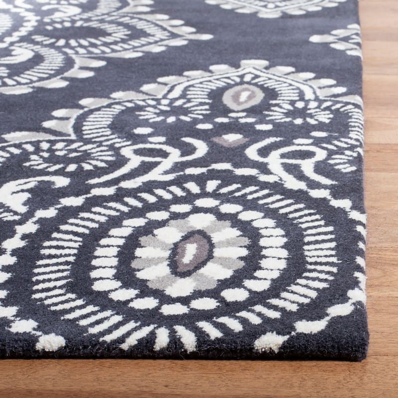 SAFAVIEH Handmade Wyndham Geanina Modern Wool Rug