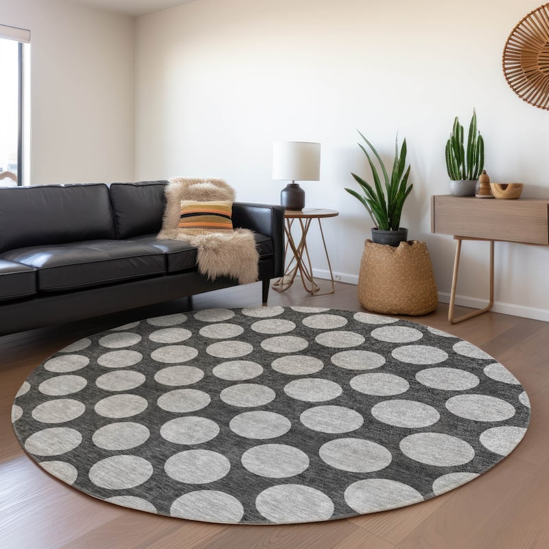 Machine Washable Indoor/ Outdoor Polka Dots Chantille Rug