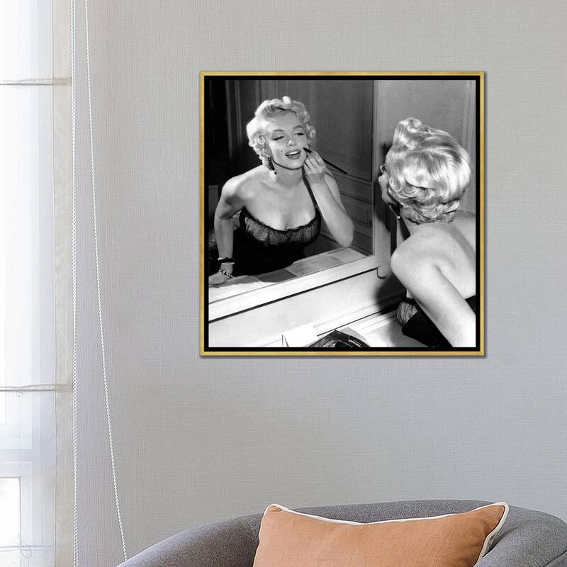 iCanvas "On The Set, Marilyn Monroe" by Rue Des Archives Framed Canvas Print
