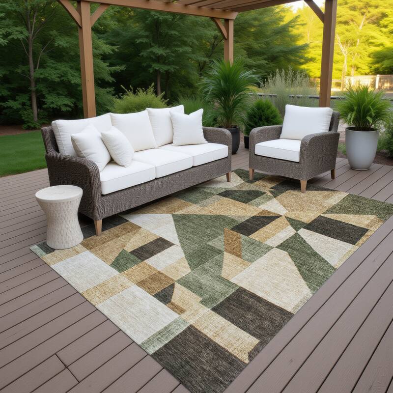 Machine Washable Indoor/ Outdoor Modern Geo Chantille Rug