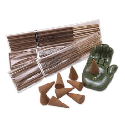 Novica Handmade Green Palm Aromatherapy Gift Set