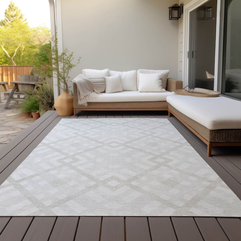 Machine Washable Indoor/ Outdoor Chantille Trellis Modern Rug