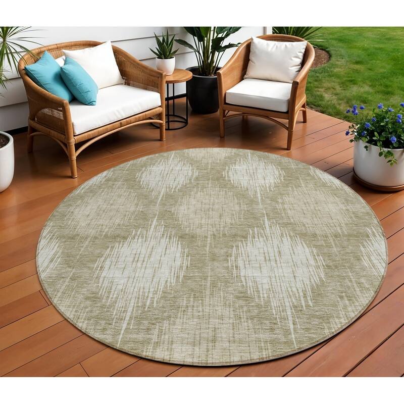 HomeRoots Ikat Transitional Rectangle Outdoor Rug - 8' Round