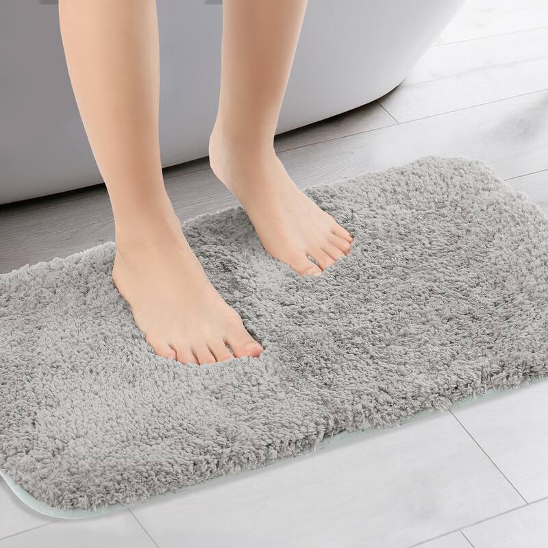 Luxury Bath Mat, Furry Soft Bathroom Rug, Solid Plush Shaggy Bath Carpet - Light Grey - 16" x 24"