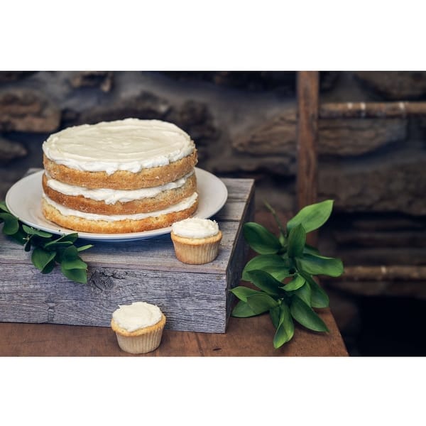 Natural Weathered Gray Cake Stand Natural Weathered Gray Cake Stand