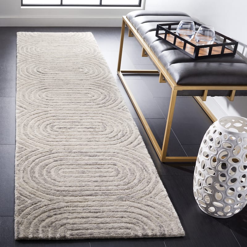 SAFAVIEH Handmade Trace Shara Floral Wool Rug - 2'3" x 9' Runner - Grey/Ivory