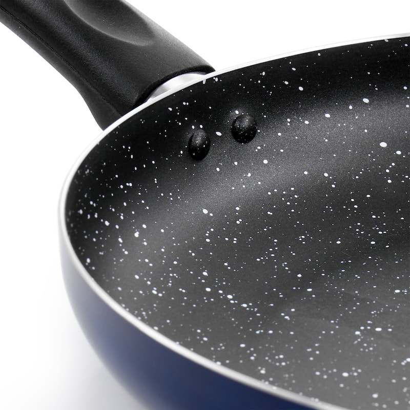 8 Inch Aluminum Nonstick Frying Pan in Blue