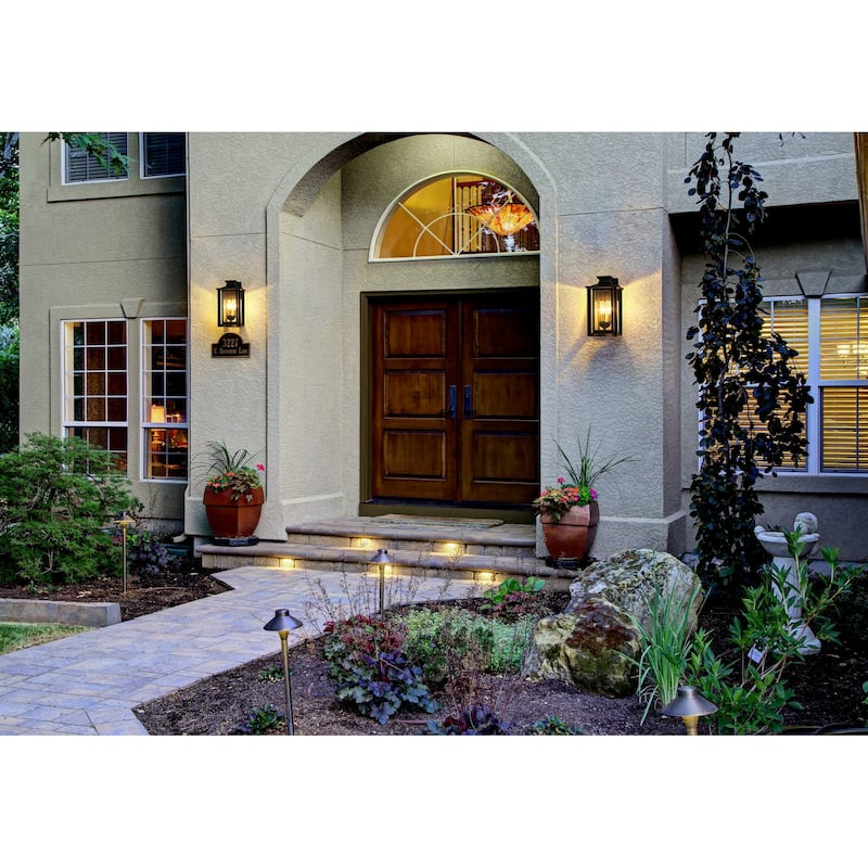 Modern 3-Light Outdoor Wall Lantern with Seeded Glass