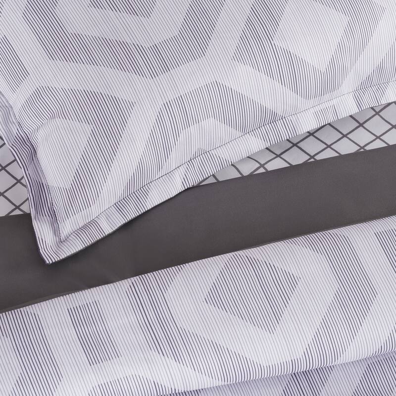 Serta Simply Clean Skyler Antimicrobial Bedding Set with Sheets