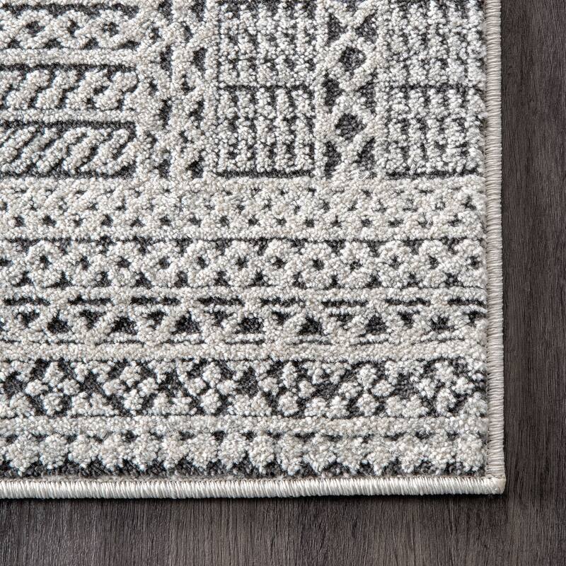 Nuloom Blake Textured Patchwork Area Rug