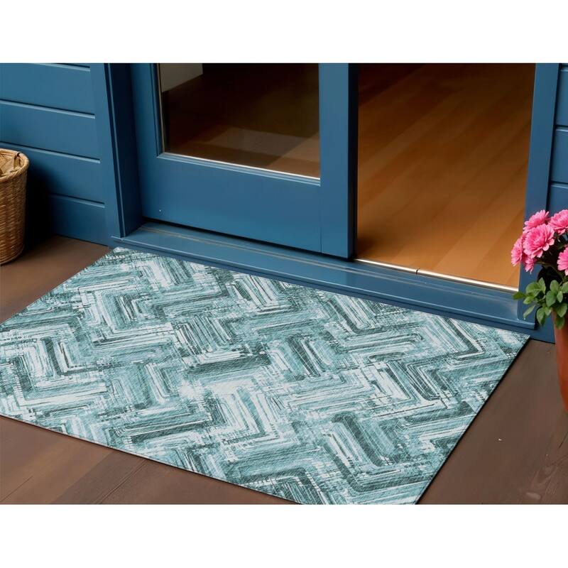 HomeRoots Geometric Transitional Rectangle Outdoor Rug - 3' x 5'