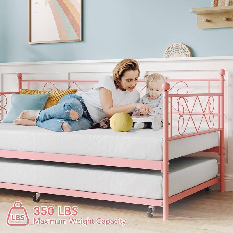 Twin Metal Daybed and Trundle