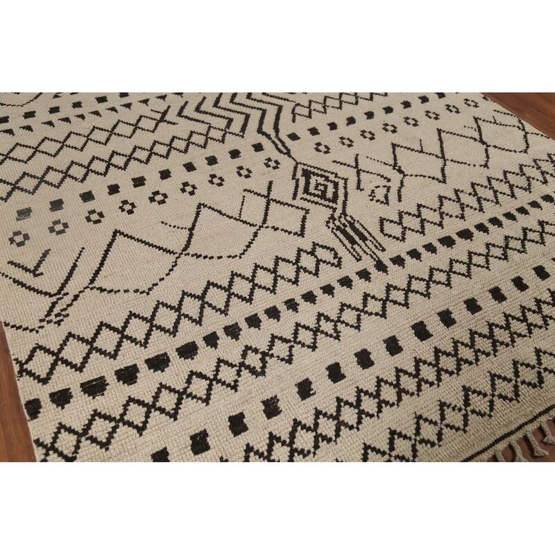 Geometric Beige / Ivory Moroccan Area Rug Hand-Knotted Wool Carpet - 6'9"x 10'11"