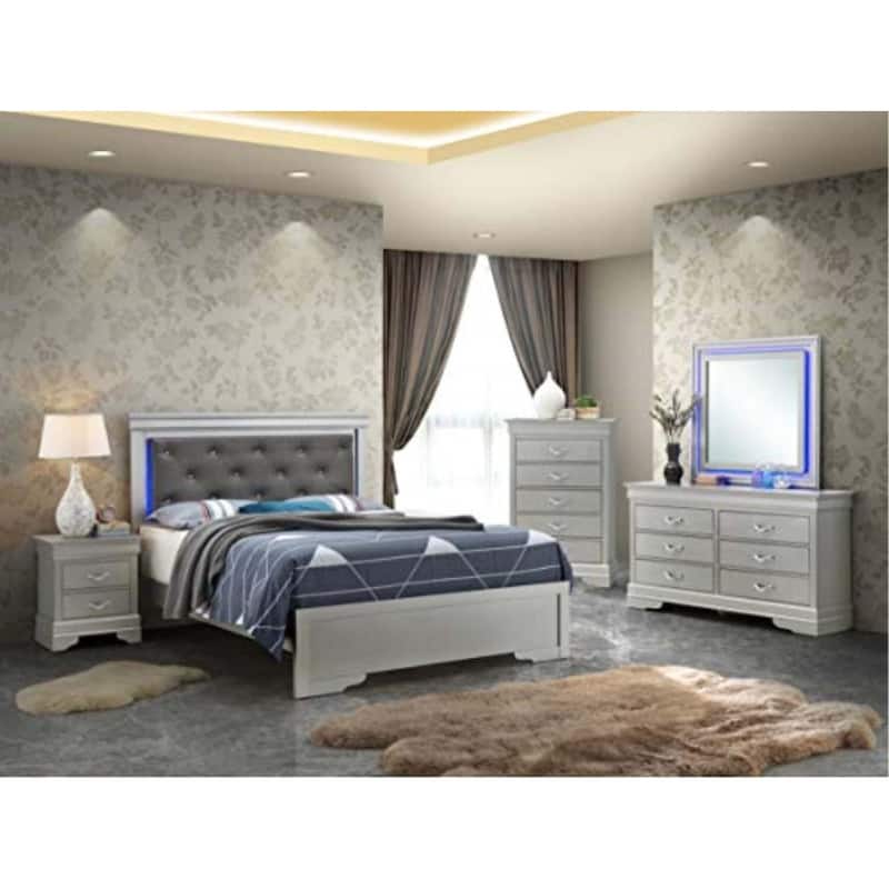 Silver Champagne Full Bed with Transitional Style, Elegant Finish and Spacious Frame for Guest Rooms or Modern Bedrooms