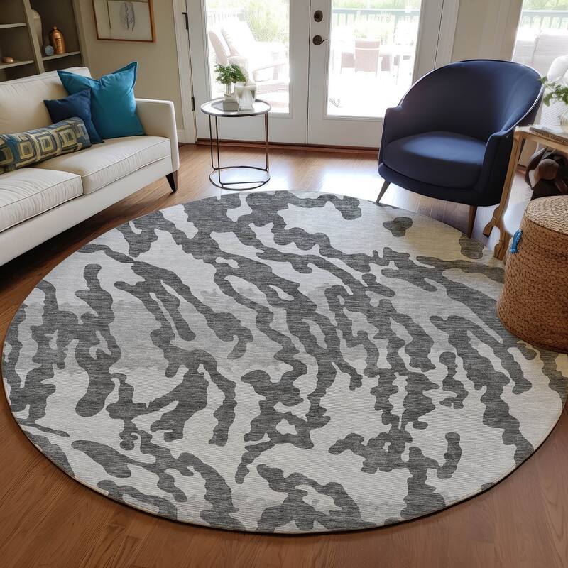 Machine Washable Indoor/ Outdoor Chantille Abstract Animal Print Rug