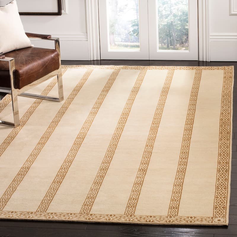 SAFAVIEH Couture Hand-knotted Sigurlaug Wool/ Silk Rug - 6' x 9' - Ivory