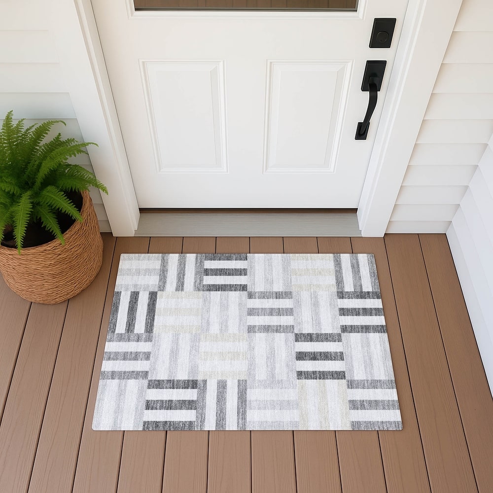 Machine Washable Indoor/ Outdoor Modern Hatch Chantille Rug