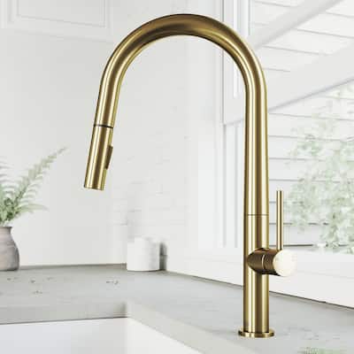 VIGO Greenwich 18" H Single Handle Pull-Down Sprayer Kitchen Faucet