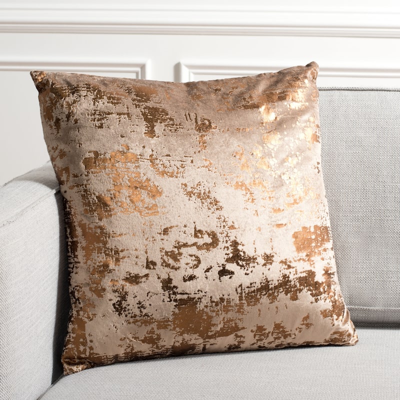 SAFAVIEH Carlijn Metallic Modern Glam Accent Throw Pillow