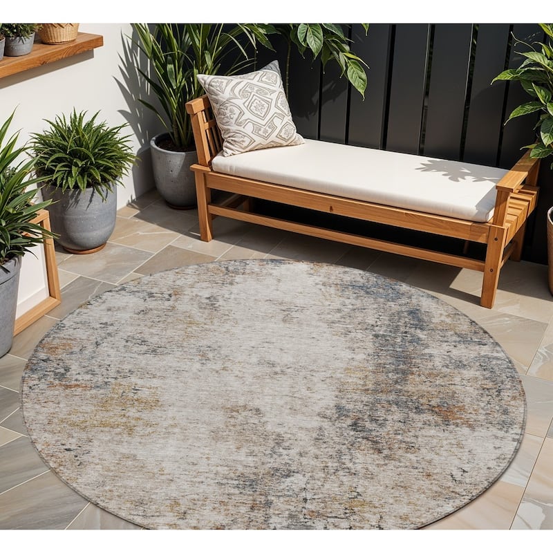 HomeRoots Abstract Transitional Rectangle Outdoor Rug - 8' Round