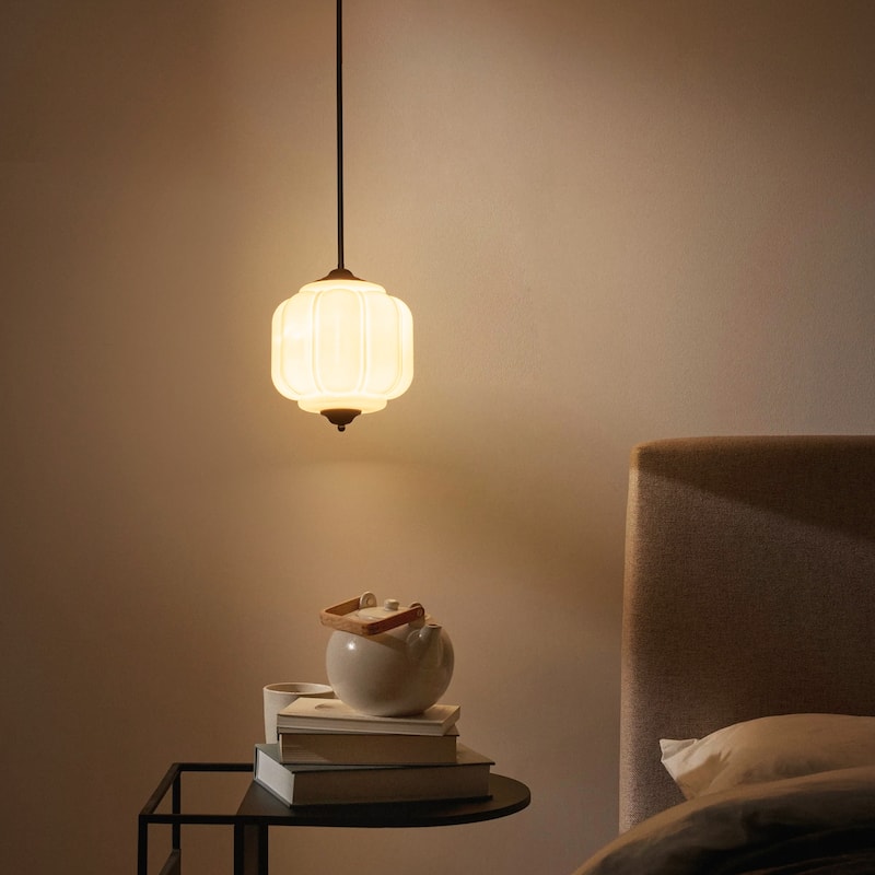 1-Light Antique Brass/Matte Black Pumpkin Shaped Flush Mount Ceiling Light/Pendant Light with Milk/Green Glass for Dining Room