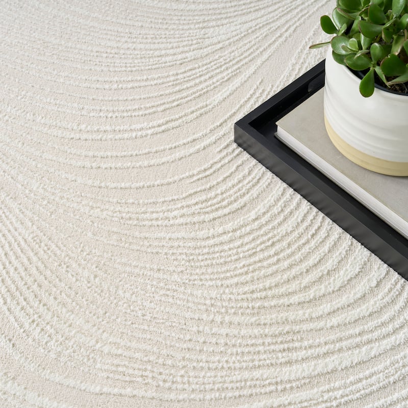 DKNY Central Park West Indoor only Abstract Glam Area Rug