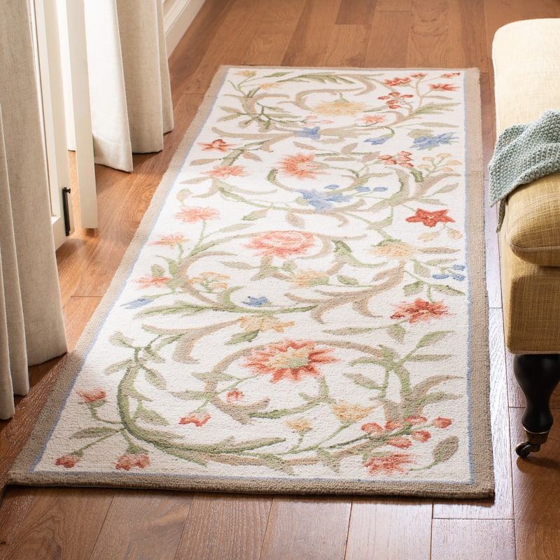 SAFAVIEH Handmade Chelsea Hali French Country Floral Scroll Wool Rug - 2'6" x 14' - Ivory