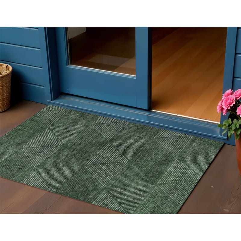 HomeRoots Geometric Transitional Rectangle Outdoor Rug - 3' x 5'